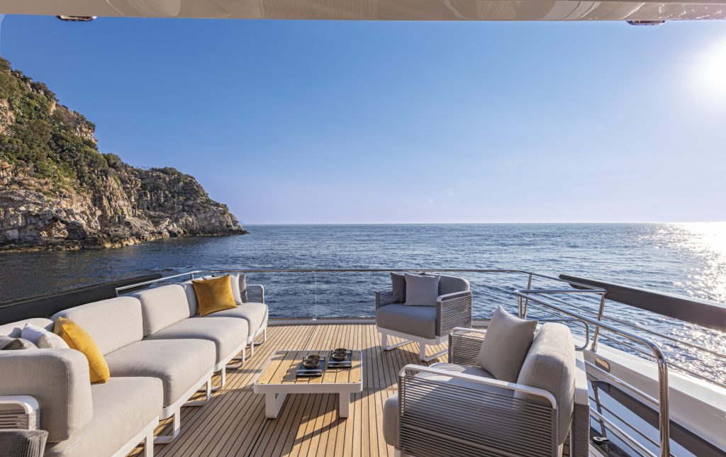 Absolute Navetta64 09