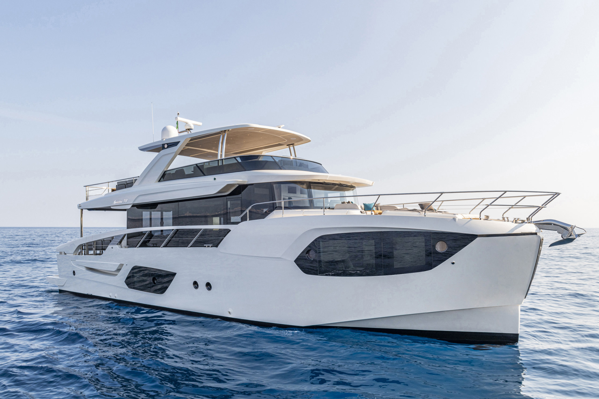 Absolute Navetta 70 1