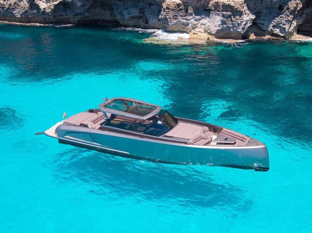 Vanquish VQ52