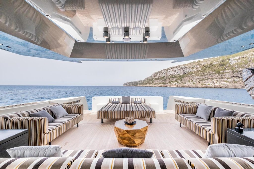 Arcadia 85 Charter Ibiza Amoyachts 13