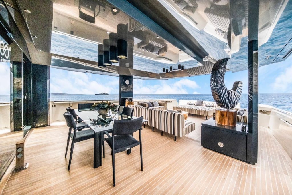 Arcadia 85 Charter Ibiza Amoyachts 14